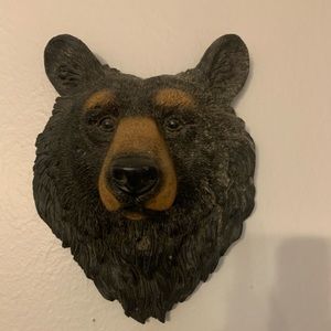 Bear wall hanger